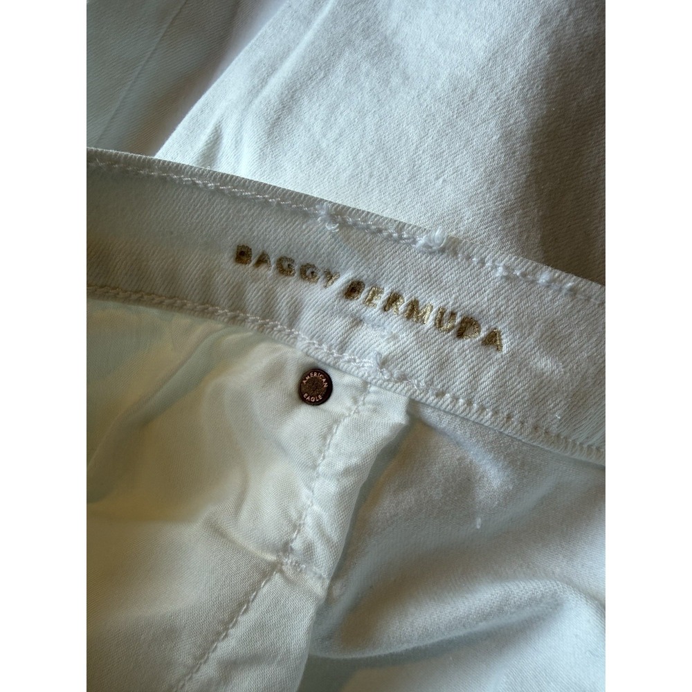 American Eagle Women's White Denim Shorts Stretch Baggy Bermuda Size 16 Casual - Picture 5 of 8